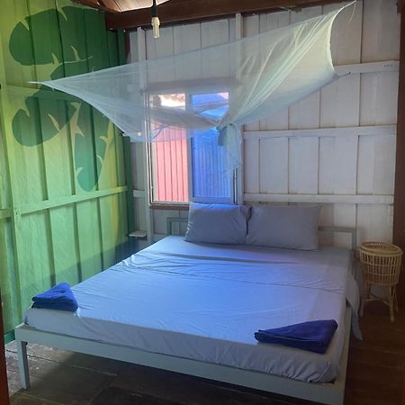 The Hornbill Hostel ロンサレム島 エクステリア 写真