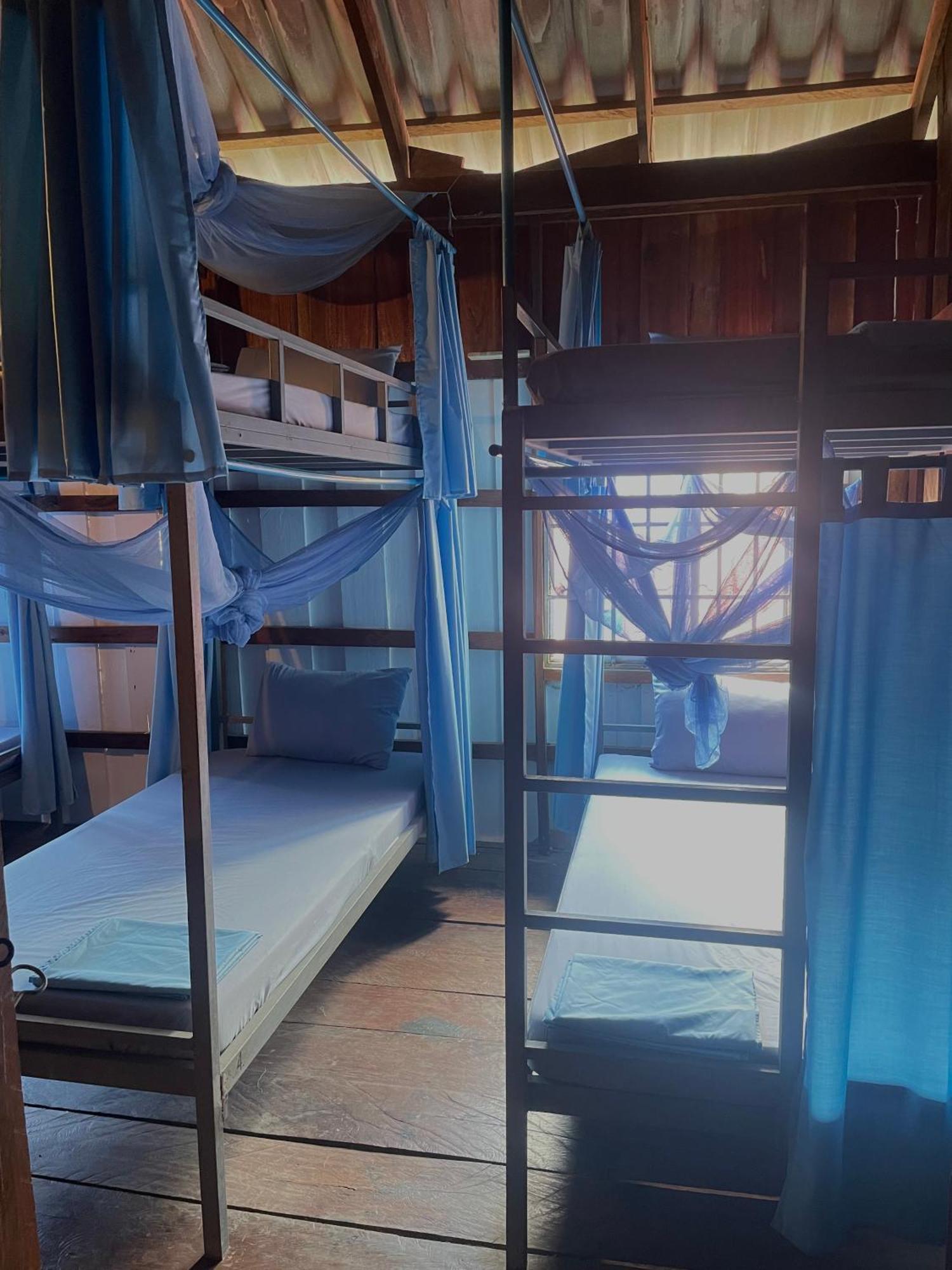 The Hornbill Hostel ロンサレム島 エクステリア 写真