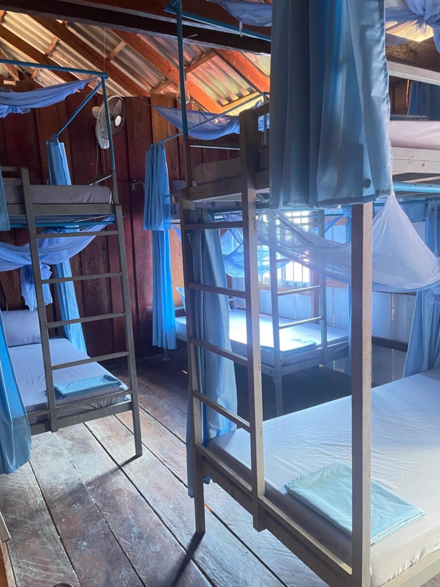 The Hornbill Hostel ロンサレム島 エクステリア 写真